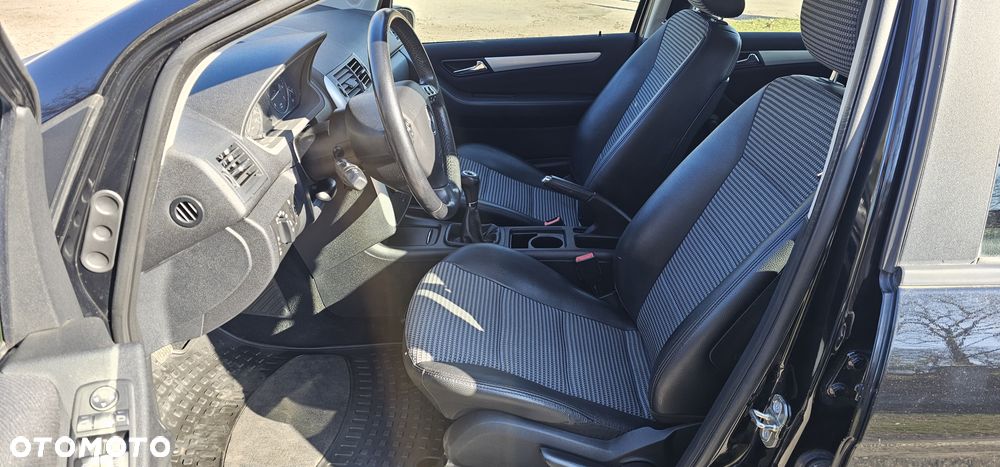 Mercedes-Benz Klasa A 150 Avantgarde Edition 10 - 10