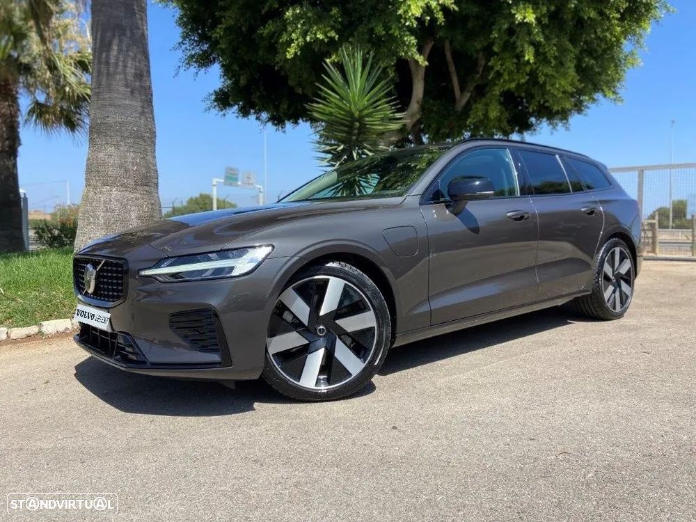 Volvo V60 2.0 T6 AWD TE Plus Dark - 26