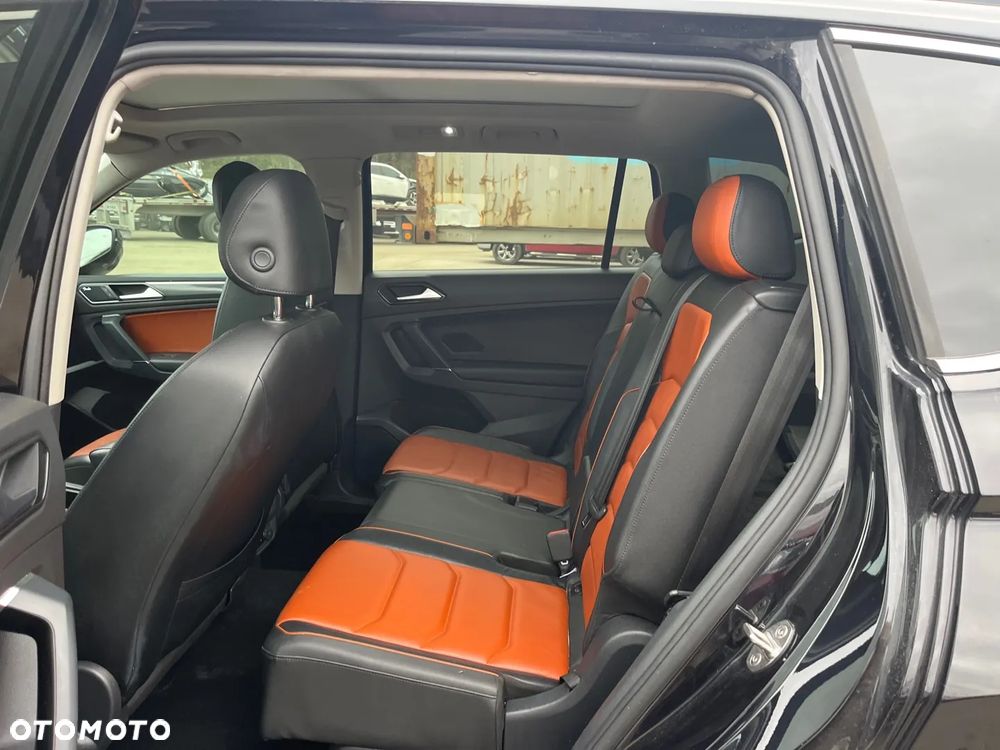 Volkswagen Tiguan Allspace - 15