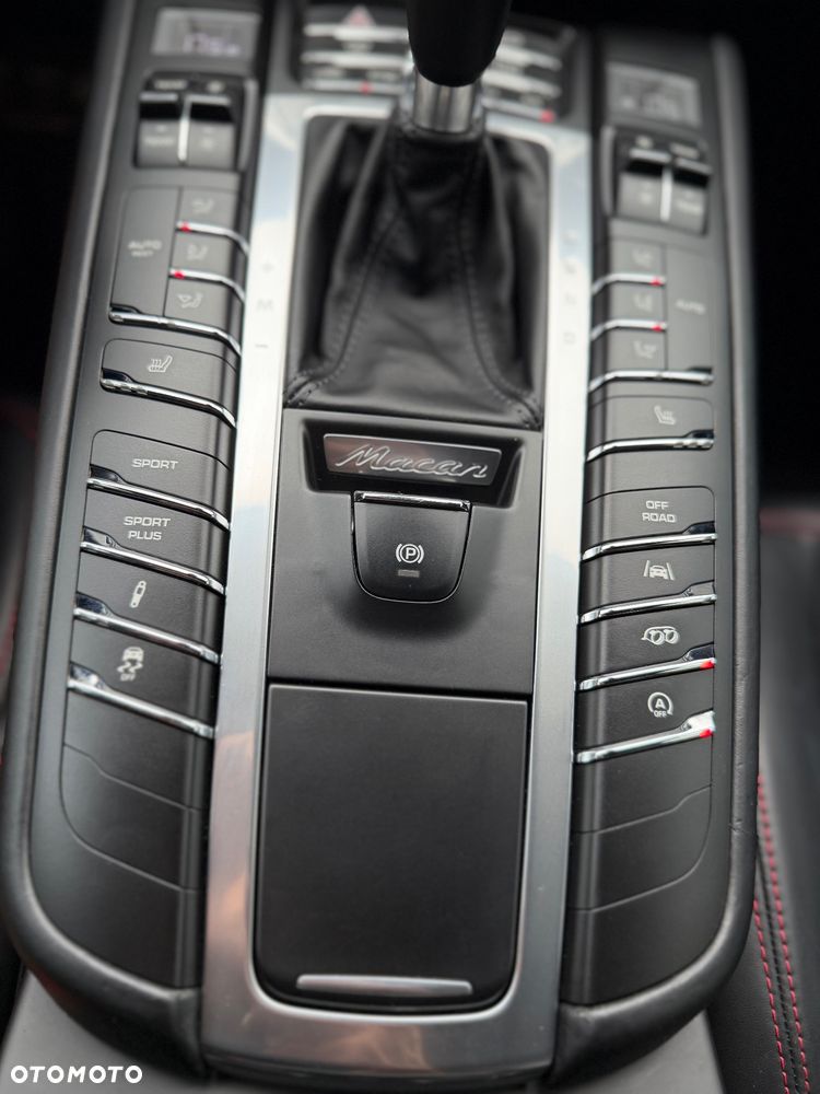 Porsche Macan GTS PDK - 19