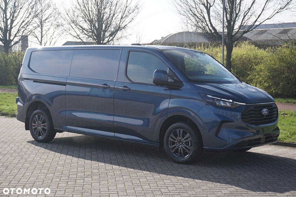 Ford Transit Custom 320 L2H1 Limited 2.0 150KM - 3