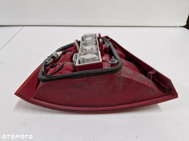 SKODA OCTAVIA II 2 LAMPA PRAWY TYŁ TYLNA 1Z5945096 - 4