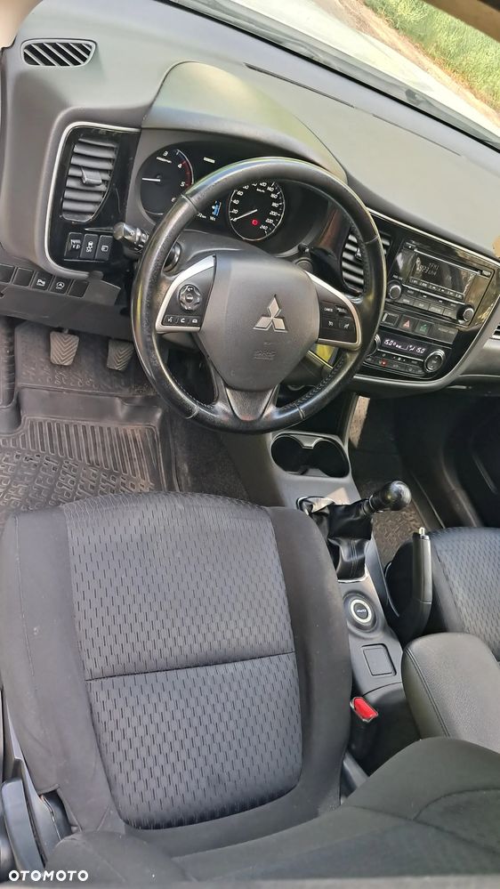 Mitsubishi Outlander 2.2 DID Intense + 4WD - 11