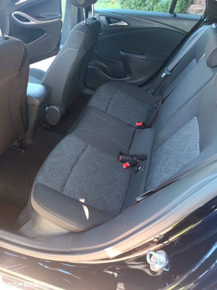 Opel Astra 1.4 Turbo Active - 28
