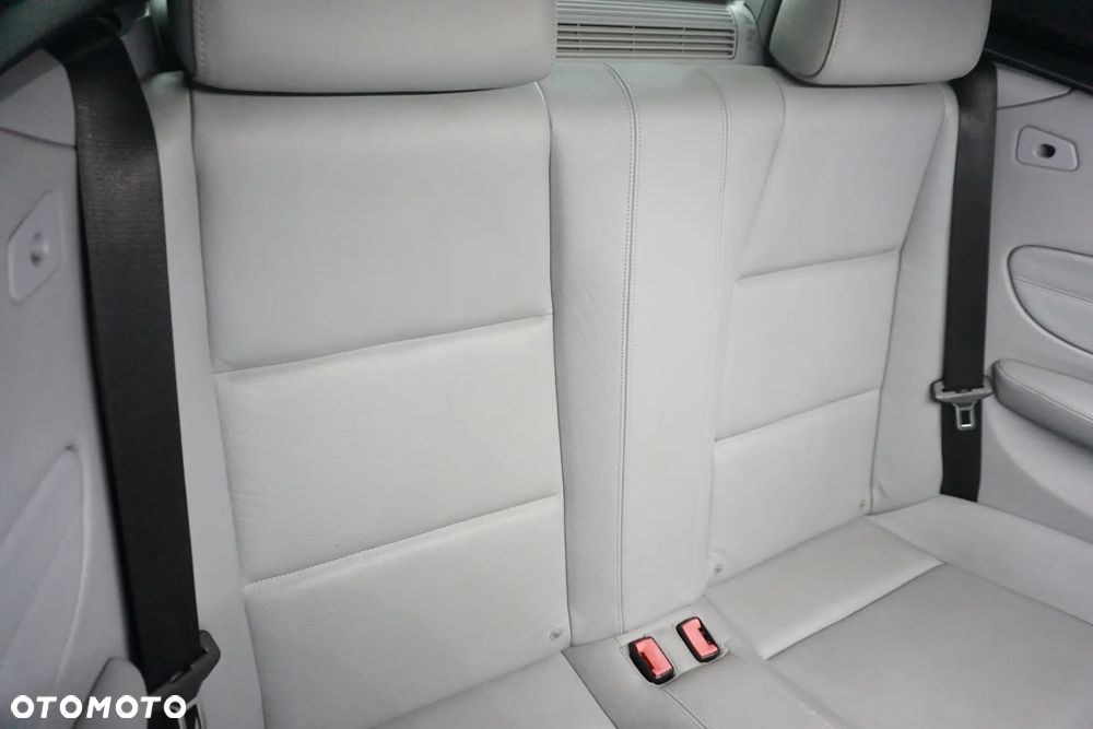 BMW Seria 1 120d - 22