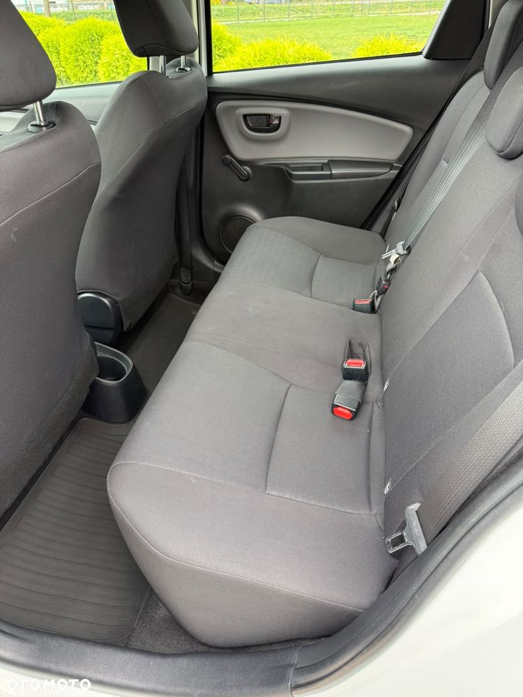 Toyota Yaris 1.0 Active EU6 - 5