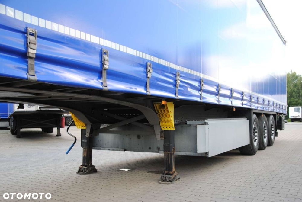 Schmitz Cargobull SCS kurtyna, podnoszona oś - 15