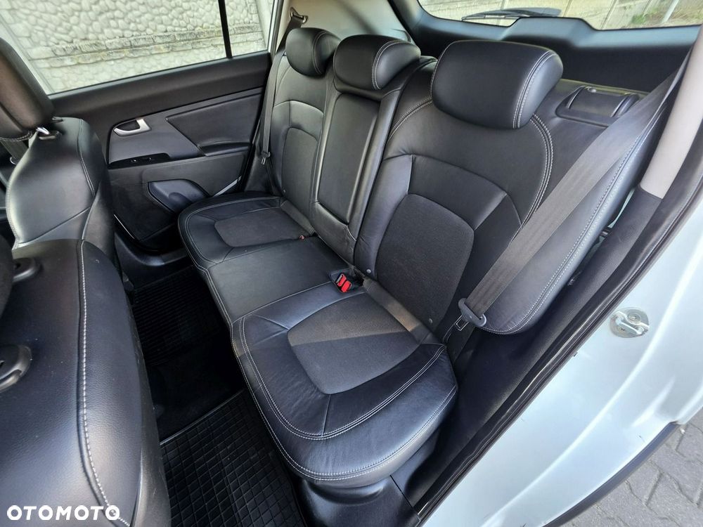 Kia Sportage 2.0 CRDI 4WD Vision - 28