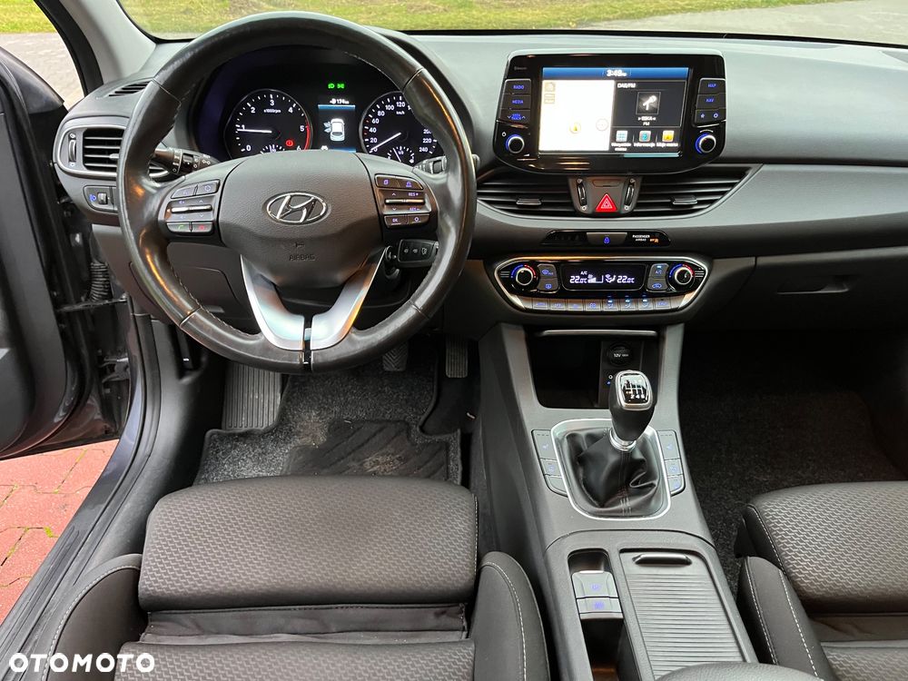 Hyundai i30 1.6 CRDI 48V-Hybrid Trend - 20
