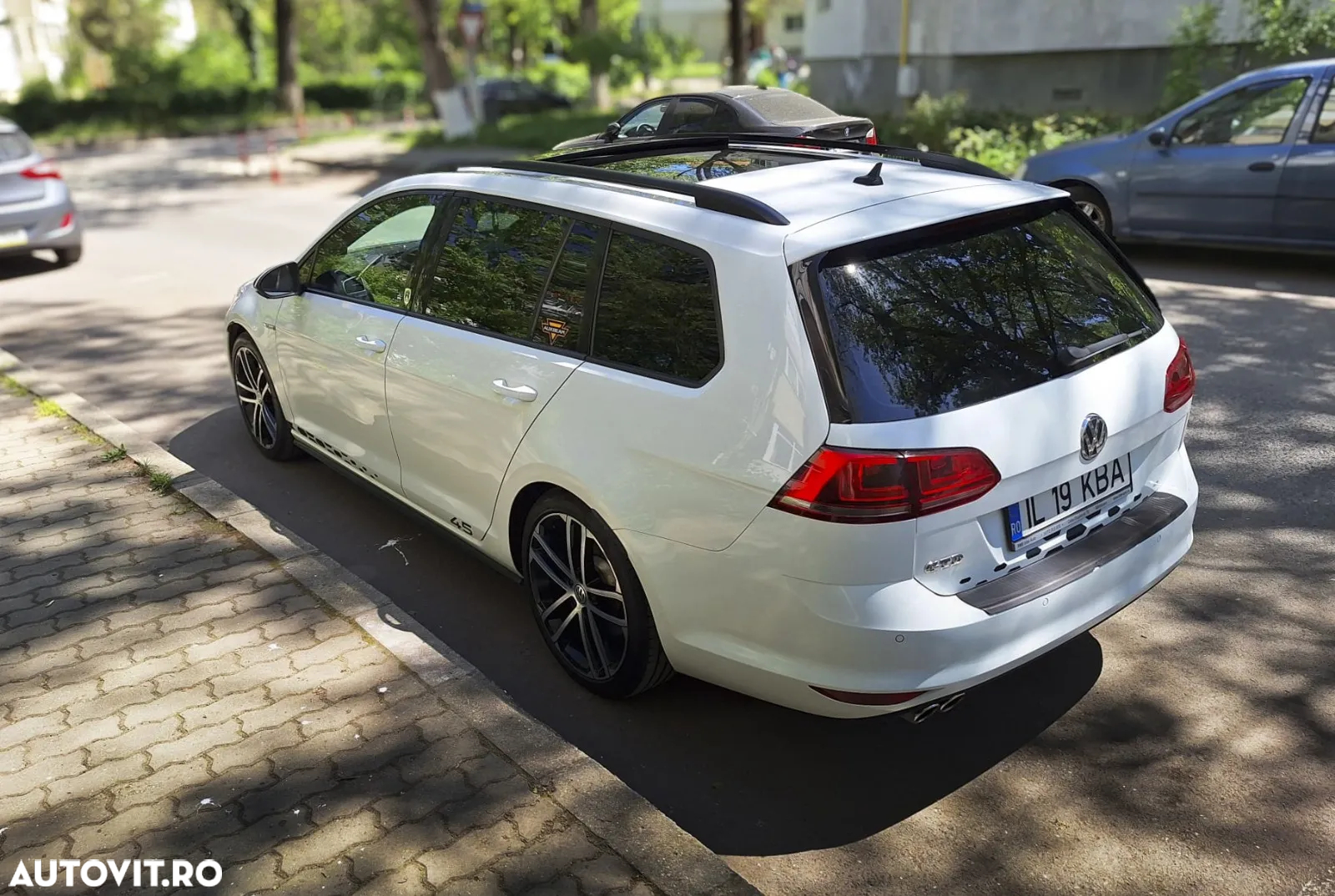 Volkswagen Golf 2.0 TDI DPF BMT GTD - 5