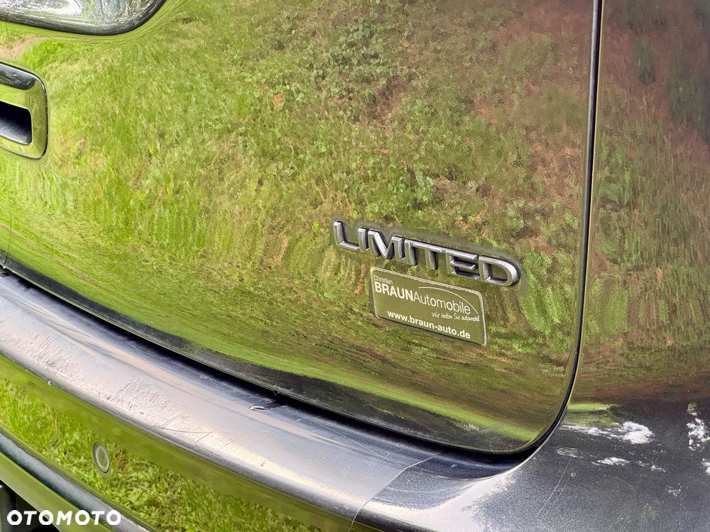 Chrysler Pacifica - 17