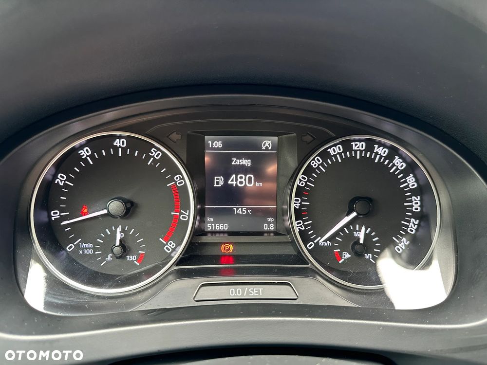 Skoda RAPID 1.2 TSI (Green tec) Active - 33