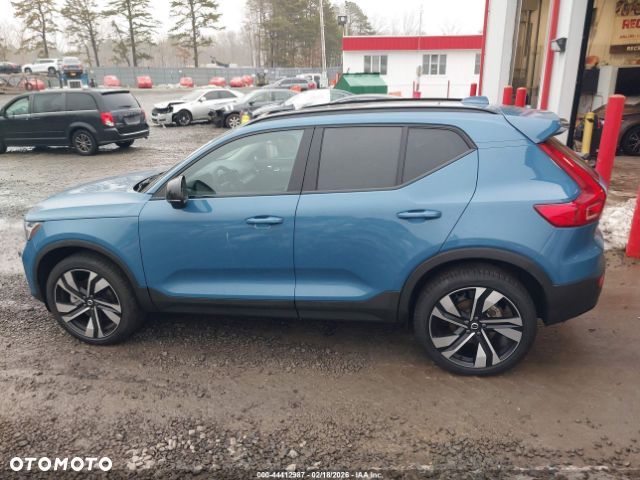 Volvo XC 40 B5 B AWD Ultimate Dark - 12