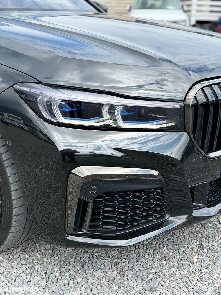 BMW Seria 7 750i xDrive - 13
