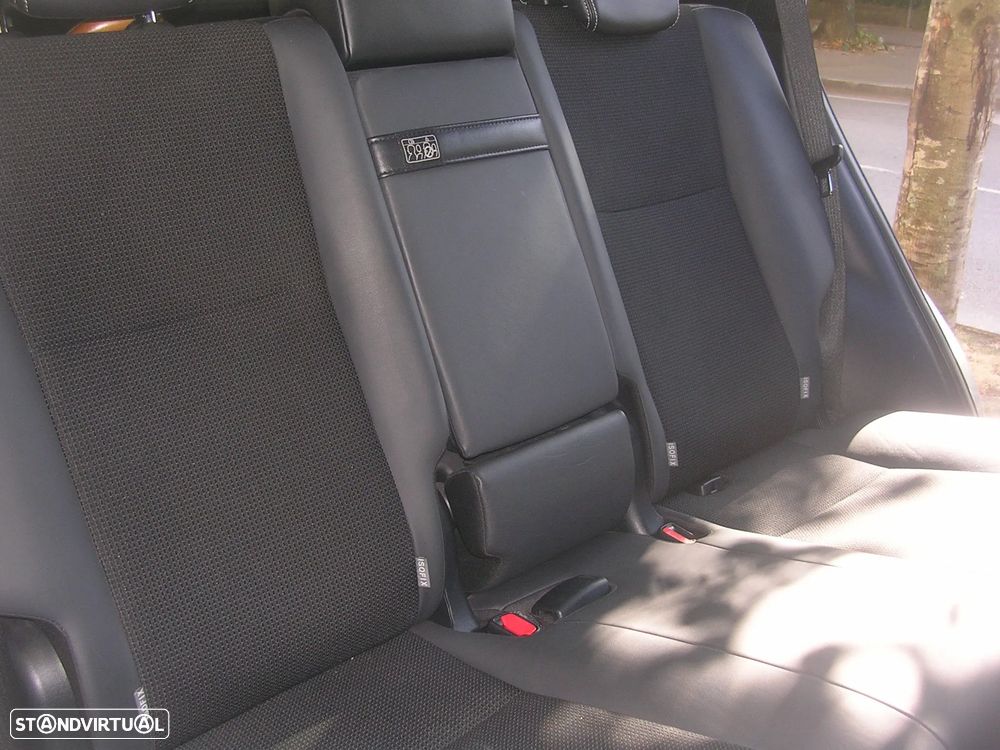 Toyota RAV4 2.5 HSD Comfort+P.Sport - 32