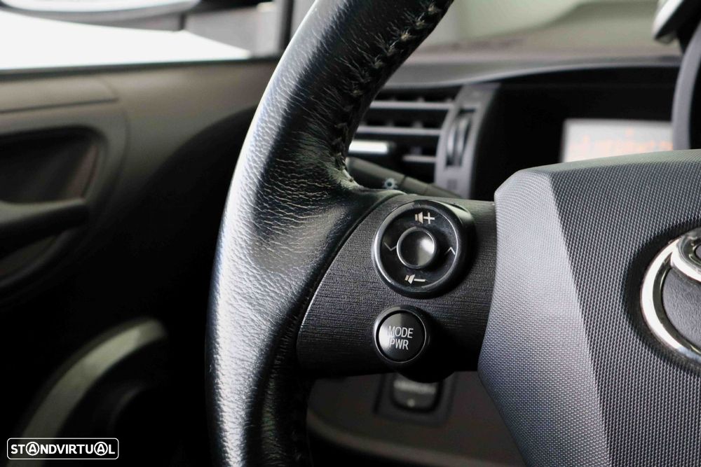 Toyota iQ 1.0 VVT-i Essential - 13