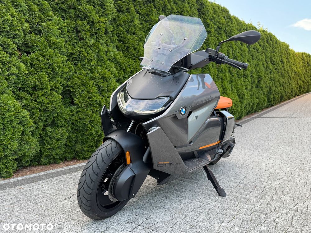 BMW CE 04 - 13