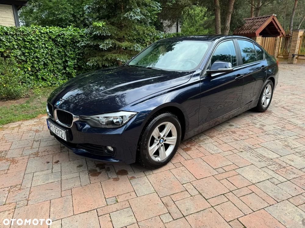 BMW Seria 3 318d - 1