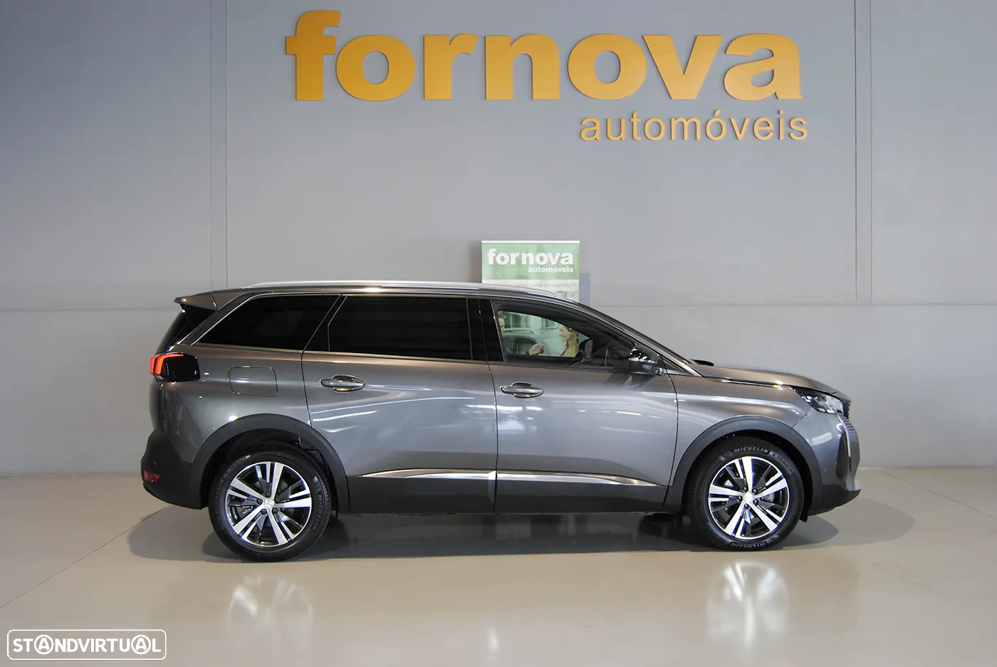 Peugeot 5008 1.5 BlueHDi Allure Pack EAT8 - 6
