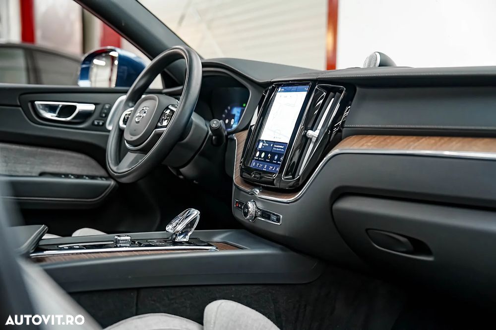Volvo XC 60 T8 AWD Recharge Geartronic Inscription - 18