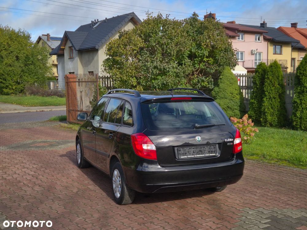 Skoda Fabia 1.2 HTP Ambition - 4