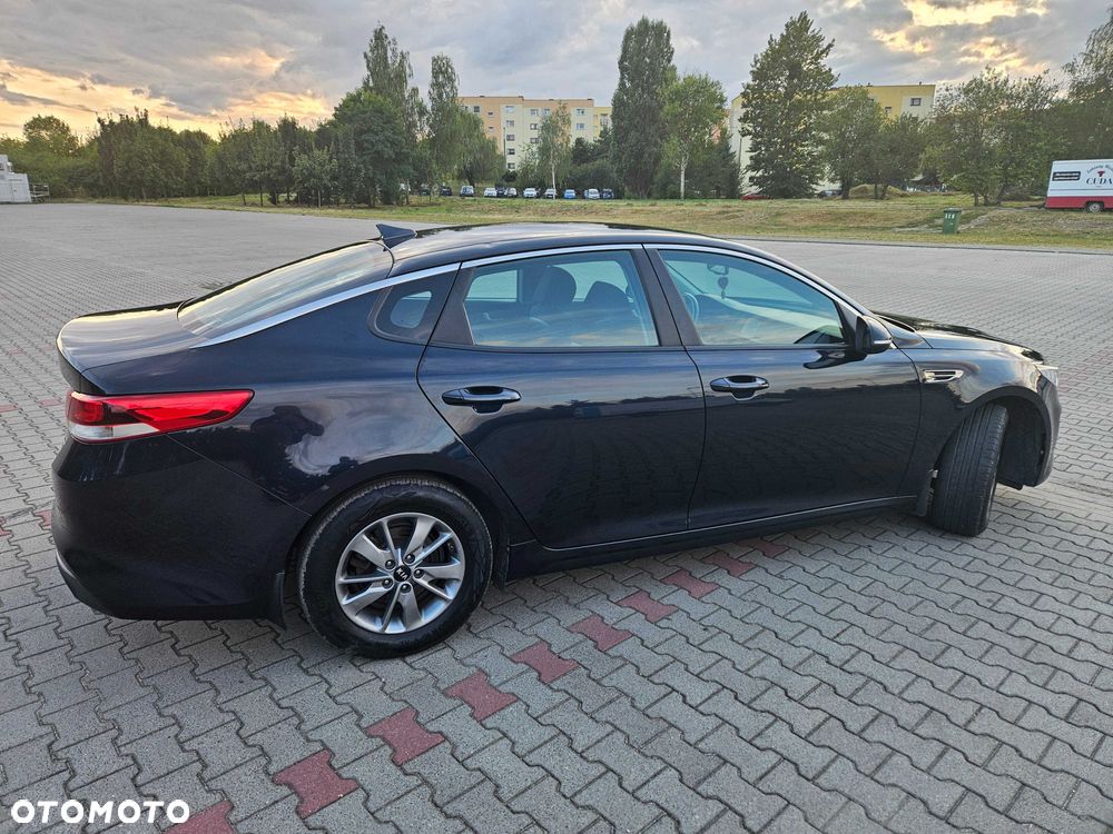Kia Optima - 2
