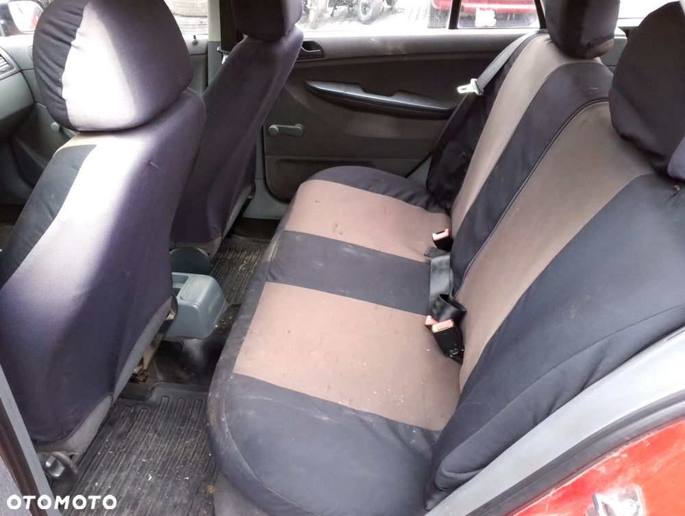 Skoda Fabia 6Y (99-04r.) 1.4 B 68KM. Silnik AME Skrzynia FNK lakier LF3K / 8151 / 8T. Cały na części. GWARANCJA !!!  Przód Tył Zestaw Komplet Drzwi Klapa Zderzak Błotnik Maska Grill Atrapa Szyba Pas Lampa Lusterko Boczki Fotel Kanapa Kokpit Deska Rozdzielcza Przełącznik Włącznik Sterownik Przewody Wiązka Instalacja Moduł Komputer Czujnik Listwa Pompa Alternator Wtryski Głowica Rozrusznik Kompresor Sprzęgło Dwumas Silnik Skrzynia ABS Klimatyzacji Paliwa Wspomagania Kolektor Turbina Przepustnica Zawór Chłodnica Koło Hak Belka Sanki Zawieszenie Mcpherson Półoś Amortyzator Wydech Tłumik Zacisk Most - 9