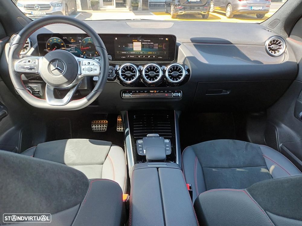 Mercedes-Benz GLA 180 d AMG Line - 15