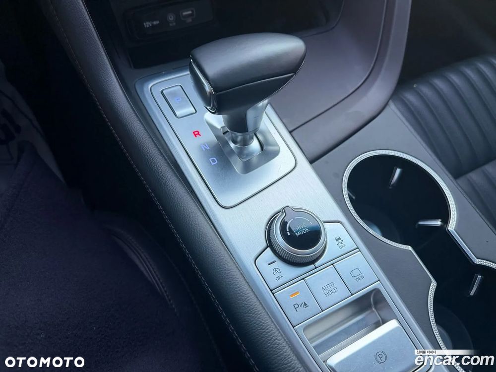 Genesis G70 - 17
