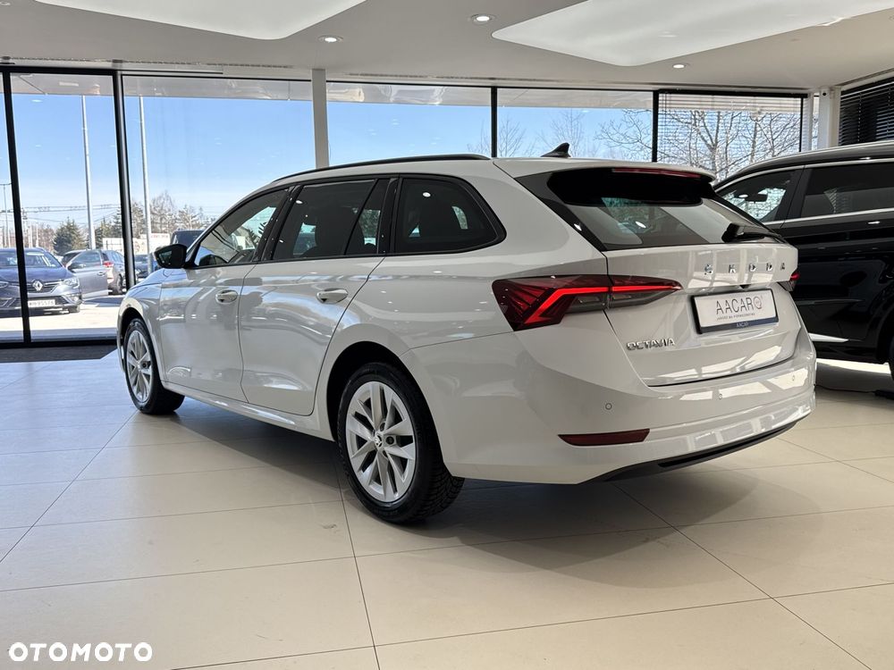 Skoda Octavia - 3