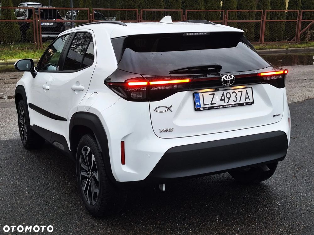 Toyota Yaris Cross 130 1.5 VVT-i Team Deutschland - 16