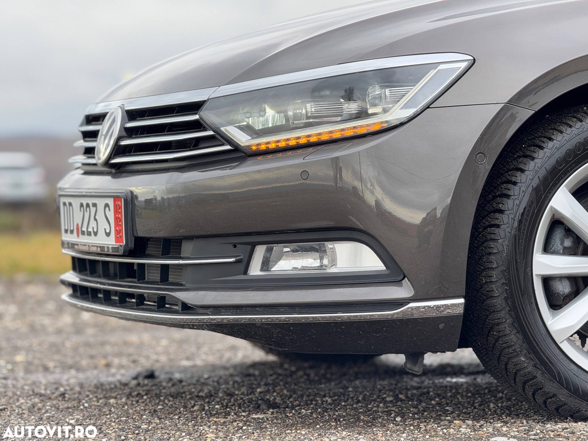 Volkswagen Passat 2.0 TDI DSG Highline - 19