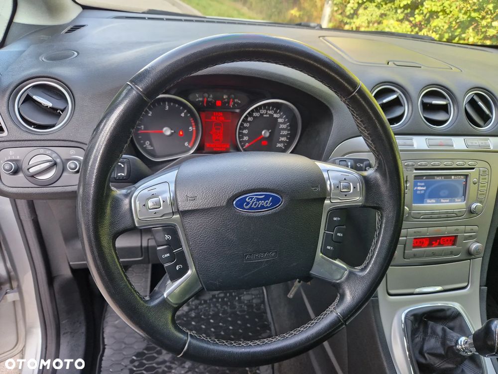 Ford S-Max 2.0 TDCi DPF Ambiente - 26