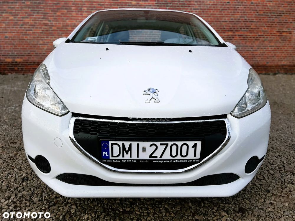 Peugeot 208 - 28