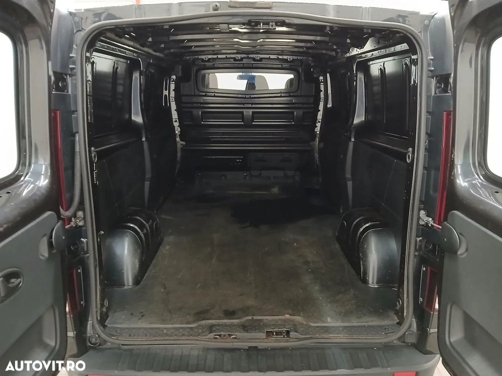 Opel VIVARO - 18