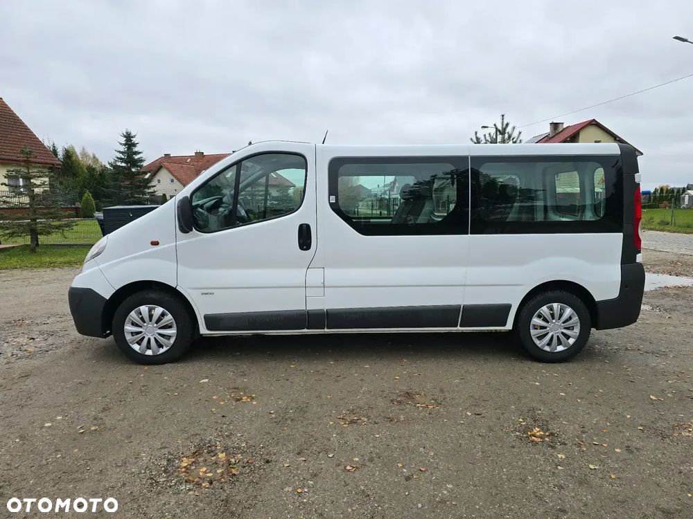 Opel Vivaro - 2
