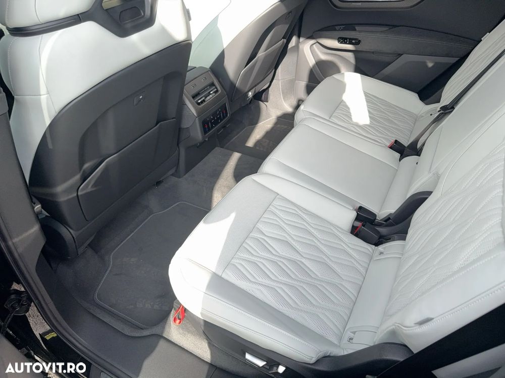 Audi Q7 220 kW quattro Tiptronic MHEV - 12