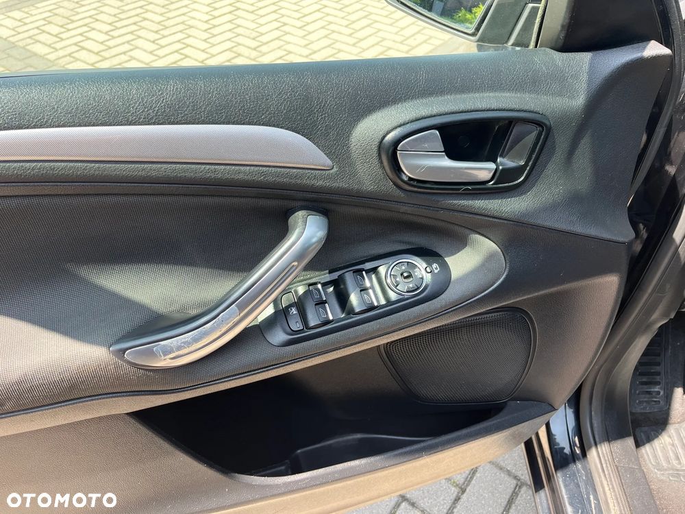 Ford Galaxy 1.8 TDCi Titanium - 13