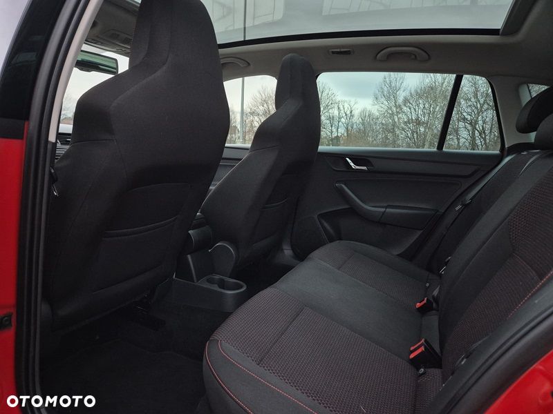 Skoda RAPID 1.6 TDI Monte Carlo - 11