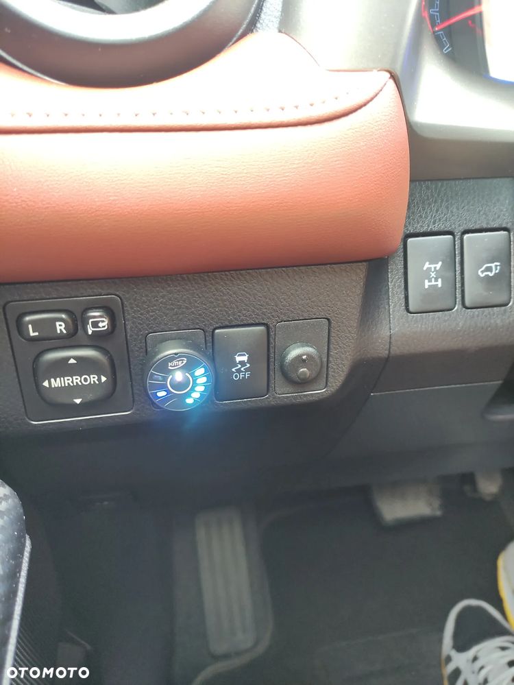 Toyota RAV4 2.0 Prestige MS EU6 - 28