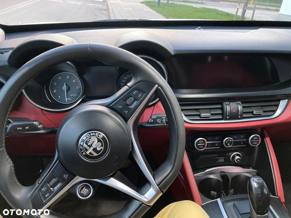 Alfa Romeo Stelvio 2.0 Turbo Executive Q4 - 5