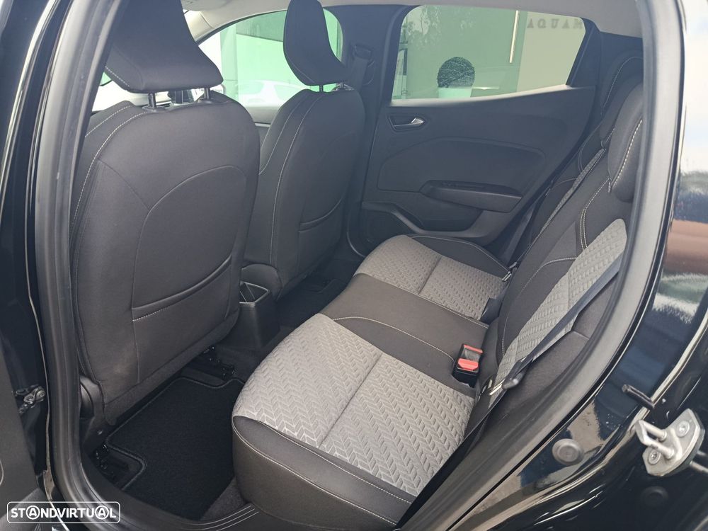 Renault Clio 1.0 TCe Evolution Bi-Fuel - 38