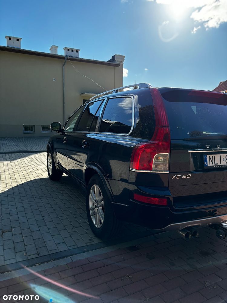 Volvo XC 90 - 1