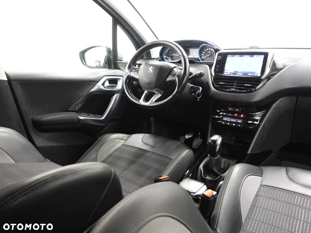 Peugeot 2008 1.5 BlueHDi Crossway - 30