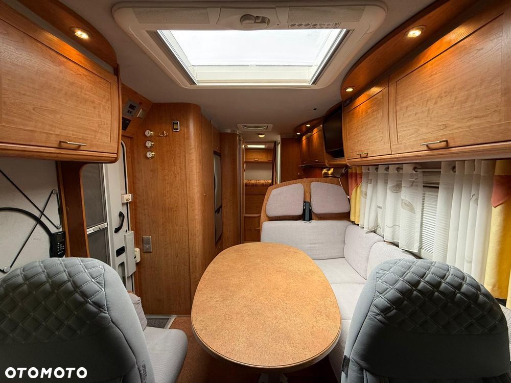 Mercedes-Benz RMB - 25