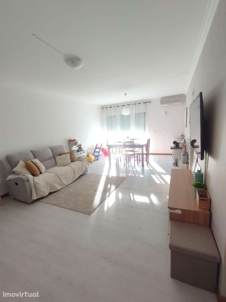 Apartamento T3 Como Novo com Garagem – Junto à Estação de Comboios do - Grande imagem: 4/60