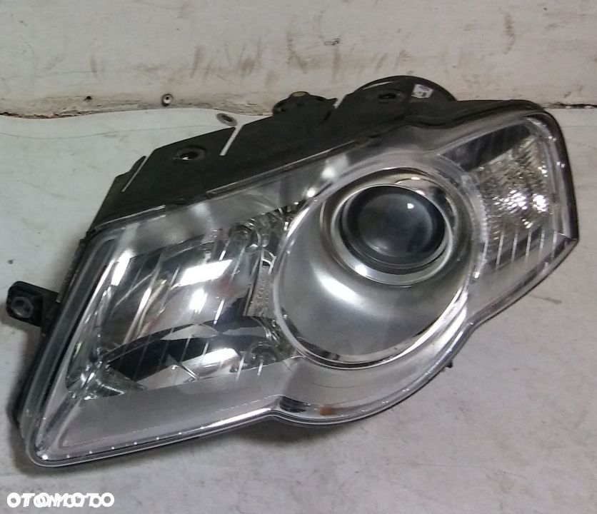 Reflektor lewy Lampa lewa VW Passat B6 2005- - 1