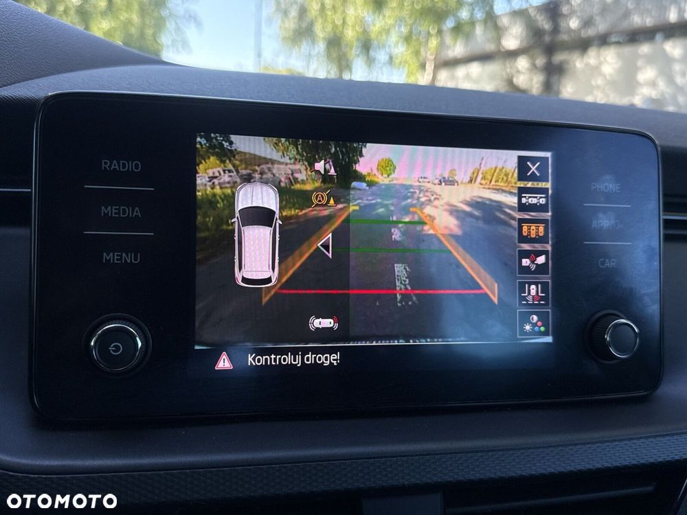 Skoda Kamiq 1.0 TSI Ambition DSG - 26
