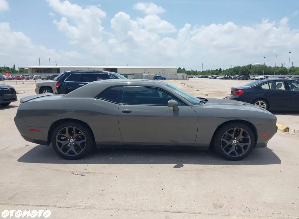 Dodge Challenger Automatik SXT Plus - 8