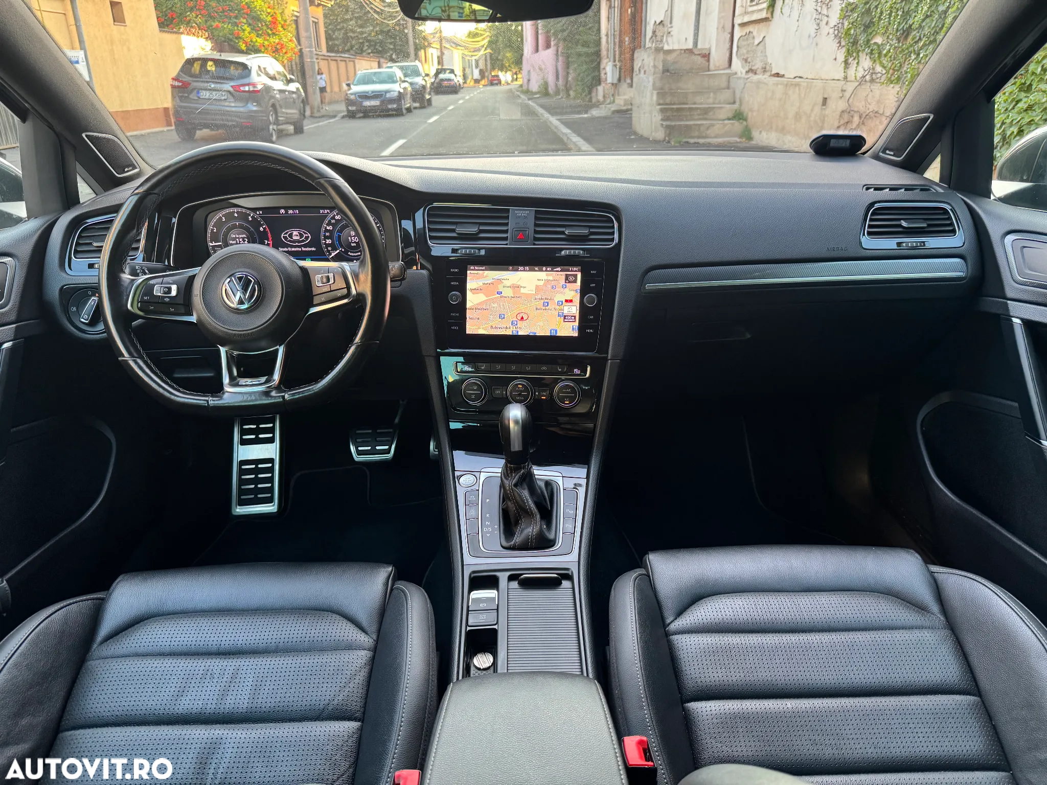Volkswagen Golf 1.5 eTSI ACT DSG MHEV R-Line - 5